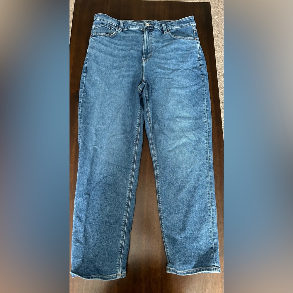 American eagle mom jean